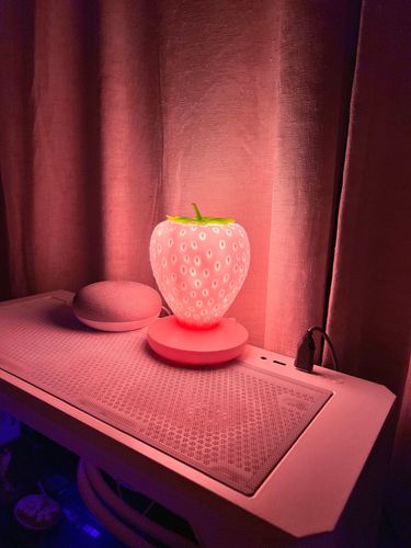 Customer photo review of Kawaii Strawberry Night Light
