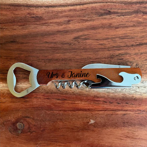 Customer photo review of Personalisierter Flaschenöffner Korkenzieher aus Holz