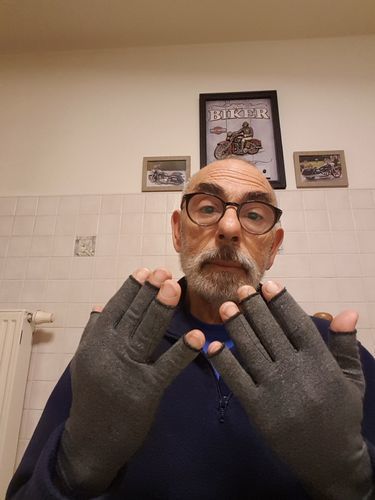 Customer photo review of Gants de compression anti-douleurs