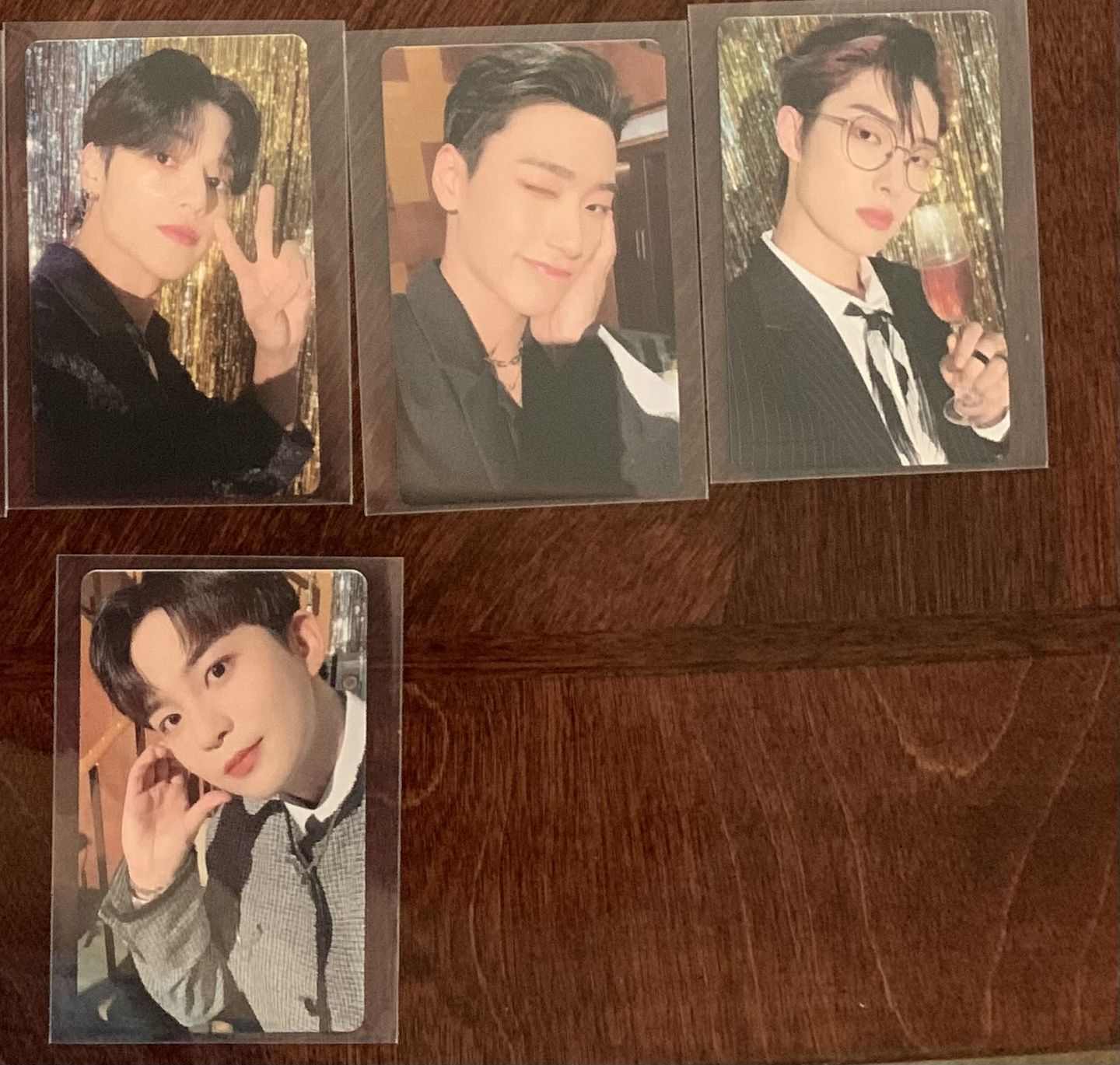 Customer photo review of PREMIUM PHOTOCARD SLEEVES - BLUE VERSION (65x91MM)