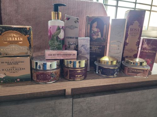 Customer photo review of SUVARNAMAYA   CREAM - 50gms