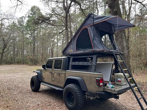 Customer photo review of Outdoorsman XL ALUMINUM CLAM SHELL