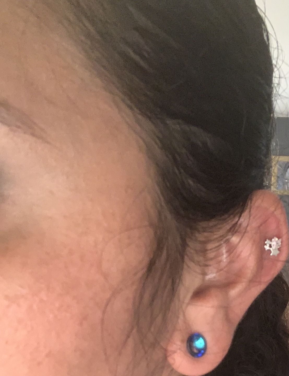 Customer photo review of Piercing de Luna Azul