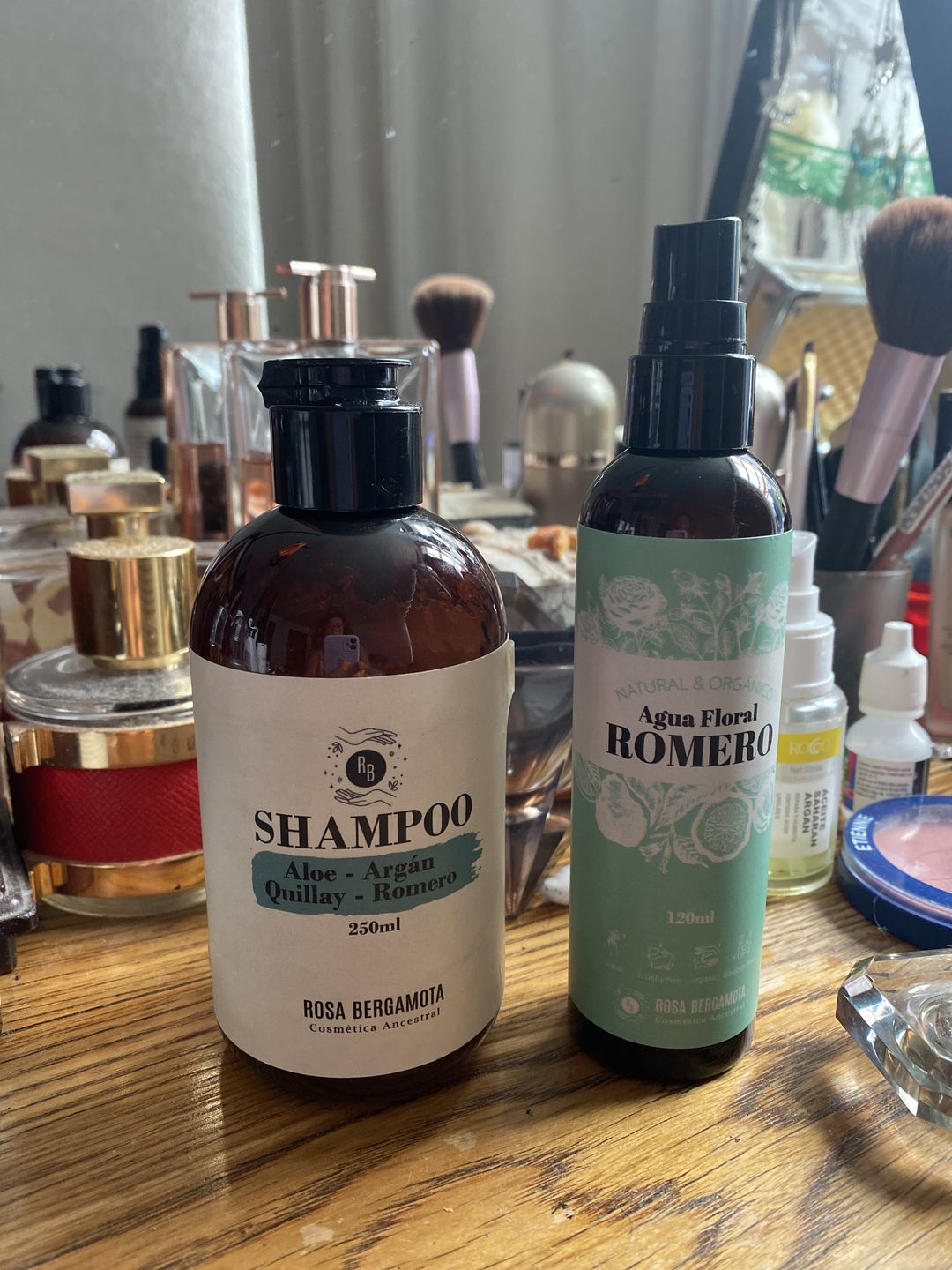 Customer photo review of Básicos Anticaída: Shampoo Anticaída + Agua de Romero
