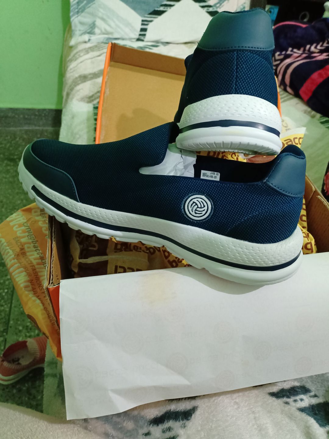 Customer photo review of Bacca Bucci Men's Comfortable Lightweight Walking Shoes