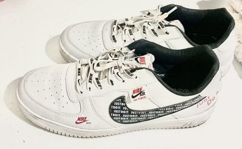 Customer photo review of Tenis 270 Blanco Negro Rojo