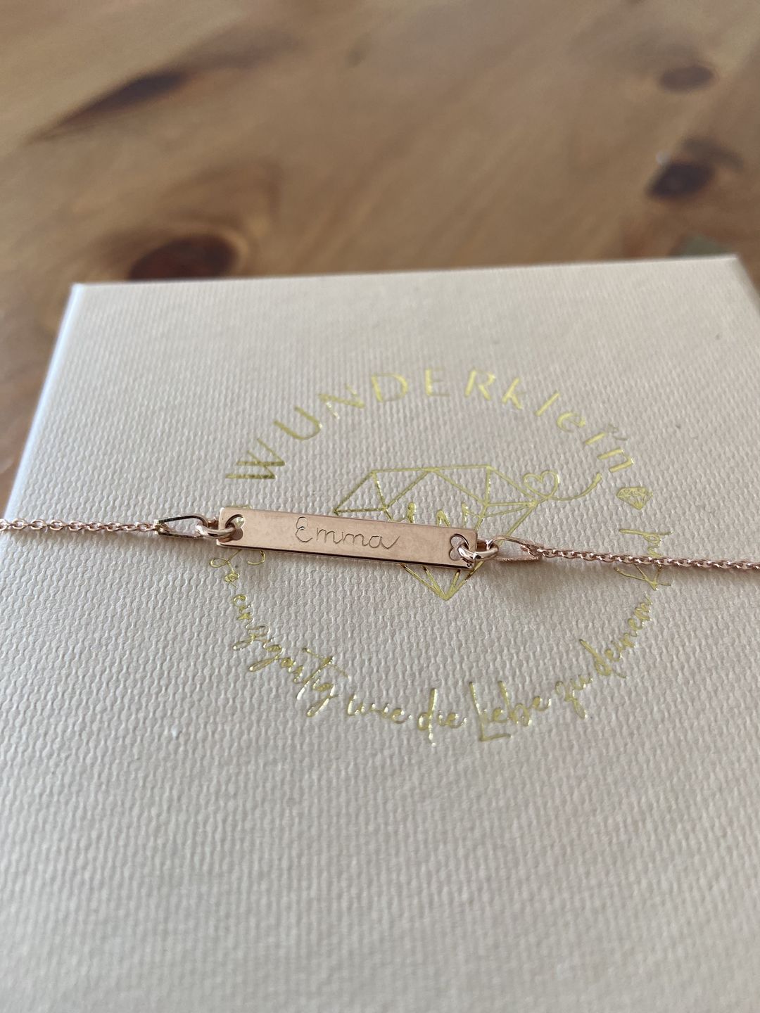 Customer photo review of Baby Armband mit Gravur länglich