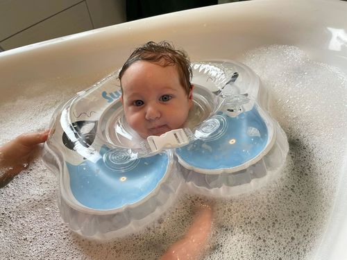 Customer photo review of Bouée Gonflable pour Bébé