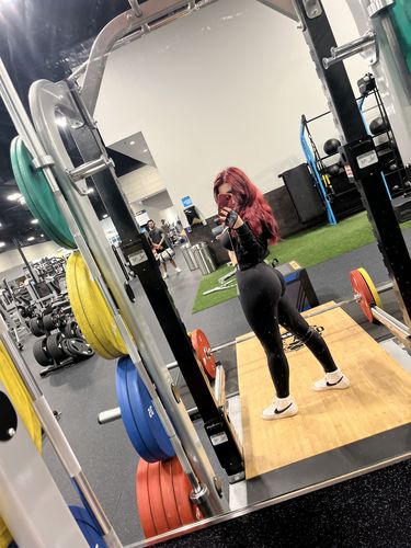 Customer photo review of Pchee Pro Black Scrunch Butt Leggings