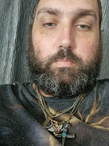 Customer photo review of 18k Gold Figaro Chain