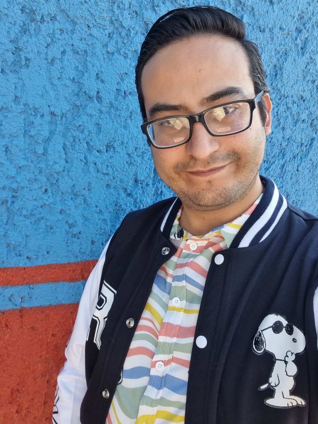 Customer photo review of Chamarra Universitaria Snoopy