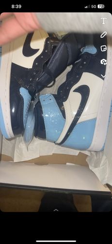 Customer photo review of Jordan 1 Retro “UNC Patent”
