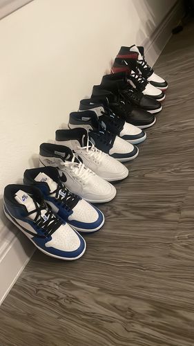 Customer photo review of Tenis Retro 1 Chicago Black