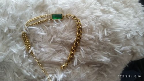 Customer photo review of Elaine Emerald Bracelet