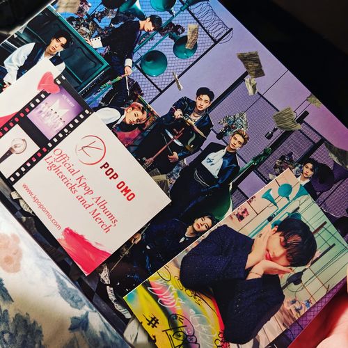 Customer photo review of Stray Kids First 1st Full Album (Japanese Release)