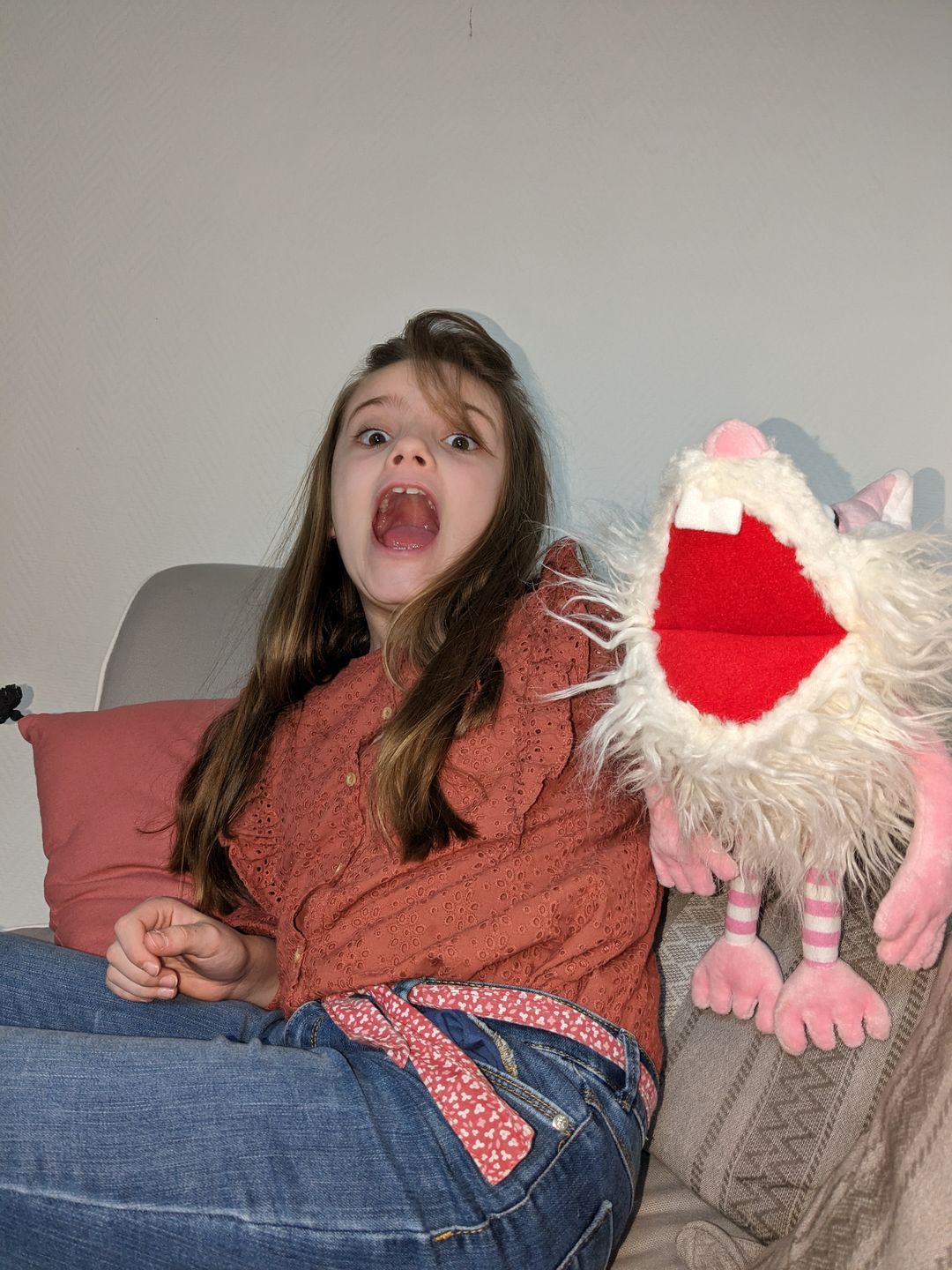 Customer photo review of Lapin Blanc Marionnette