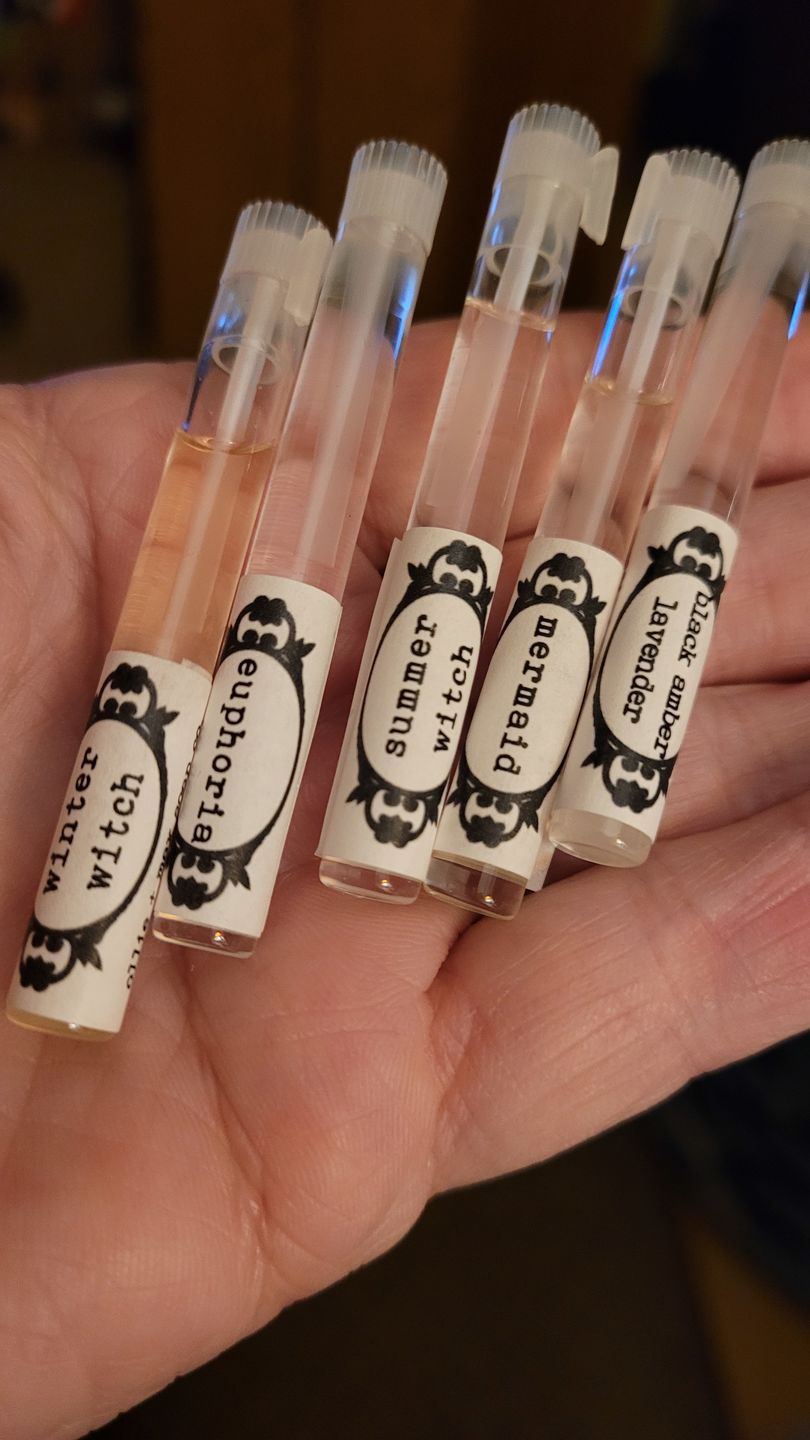 Customer photo review of Perfume Oil - Sample Set