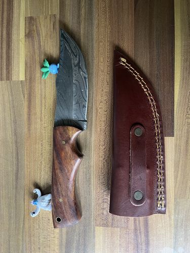 Customer photo review of The Damascus Rosewood Hunter