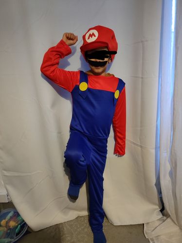 Customer photo review of Déguisement Mario Enfant