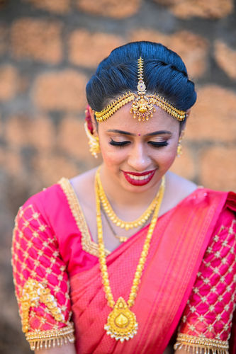 Customer photo review of Rubans 24k Gold-Plated AD Studded Temple Maangtikka Damini