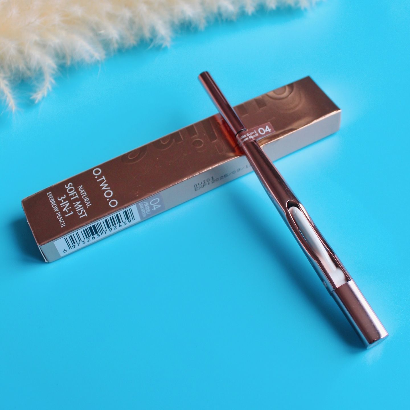Customer photo review of O.TWO.O NATURAL SOFT MIST 3 IN 1 EYEBROW PENCIL