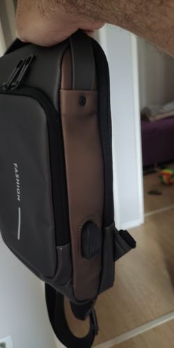 Customer photo review of Icone™ Bag | Nyt design Crossbody SideBag Anti-tyveri med Oplader