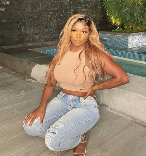 Customer photo review of Tiana