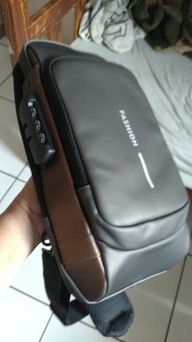 Customer photo review of Icone™ Bag | Nyt design Crossbody SideBag Anti-tyveri med Oplader