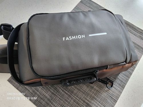 Customer photo review of Icone™ Bag | Nyt design Crossbody SideBag Anti-tyveri med Oplader