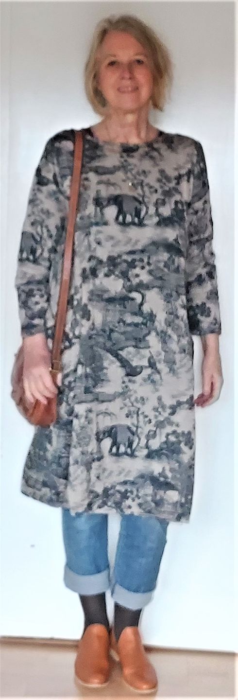 Customer photo review of Plus Size Winter Printing 100%Cotton Floral Dress Robe