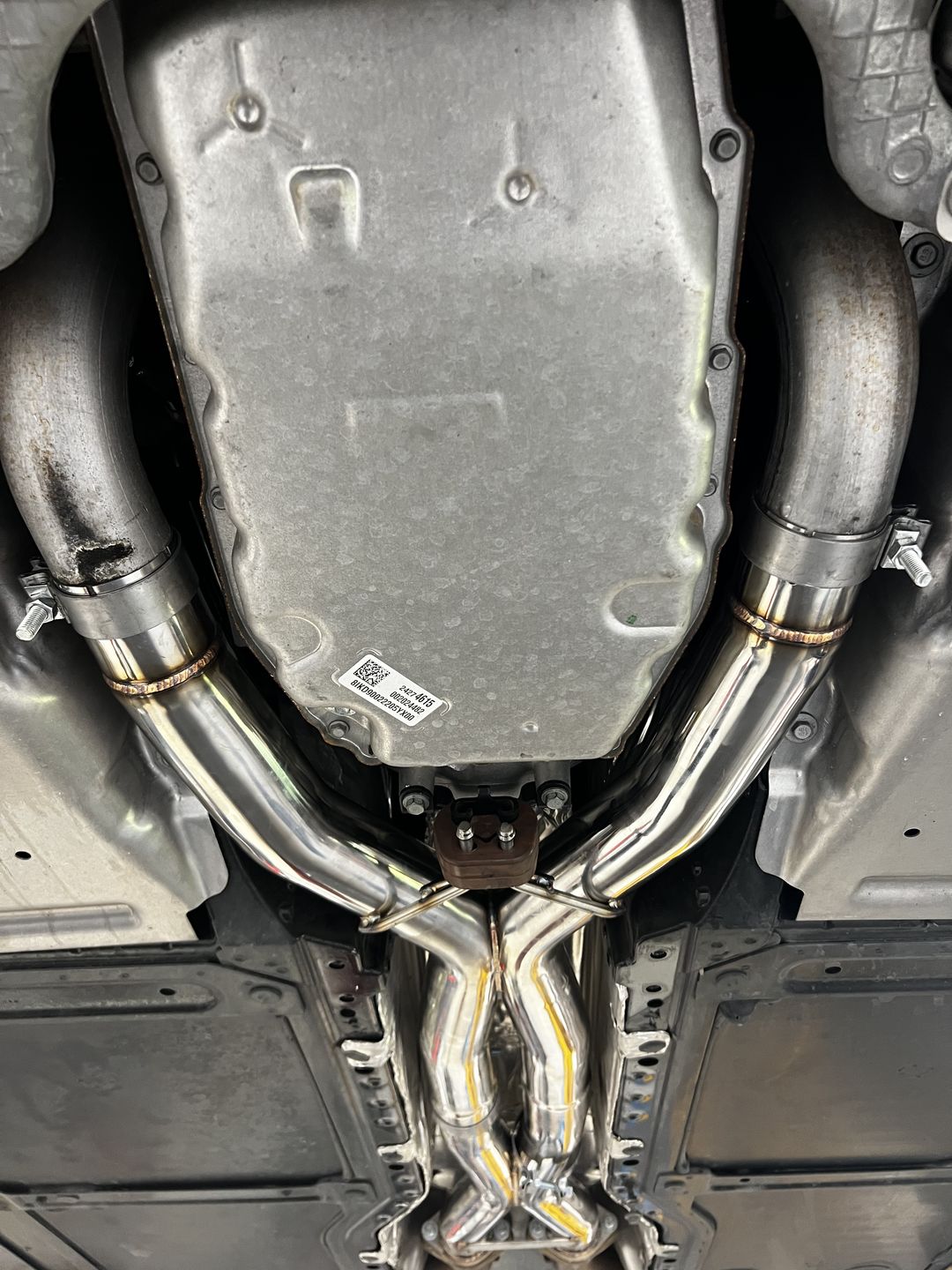 Customer photo review of Corvette C7 3" 6.2L V8 3" Connection Performance X-Pipe