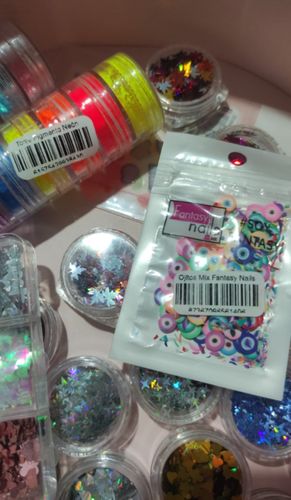 Customer photo review of Ojitos Mix Fantasy Nails