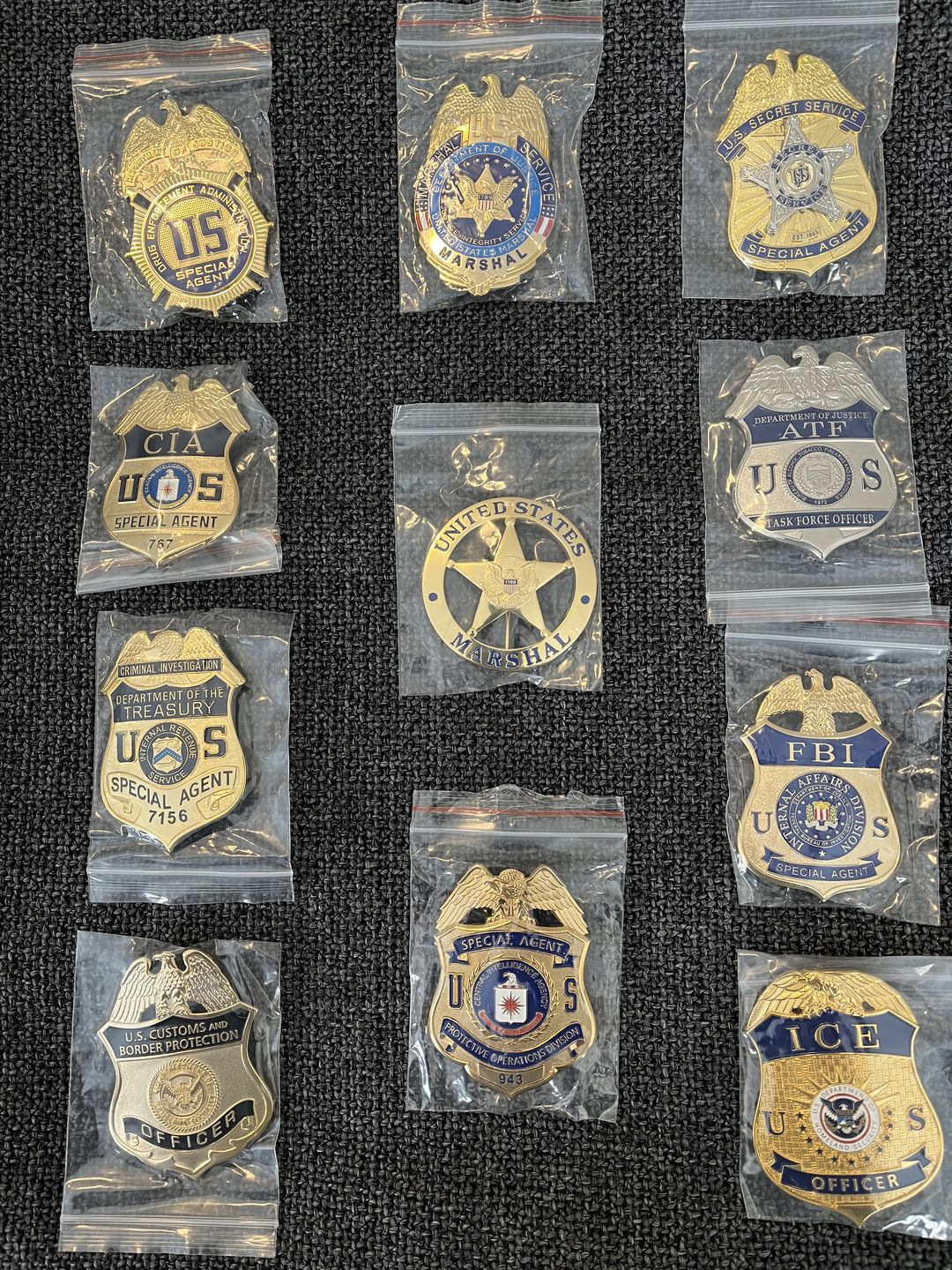 Customer photo review of US FBI Special Agent Badge Solid Copper Replica Movie Props