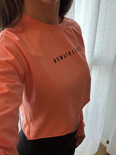 Customer photo review of Breeze Crop Top LS - Peach