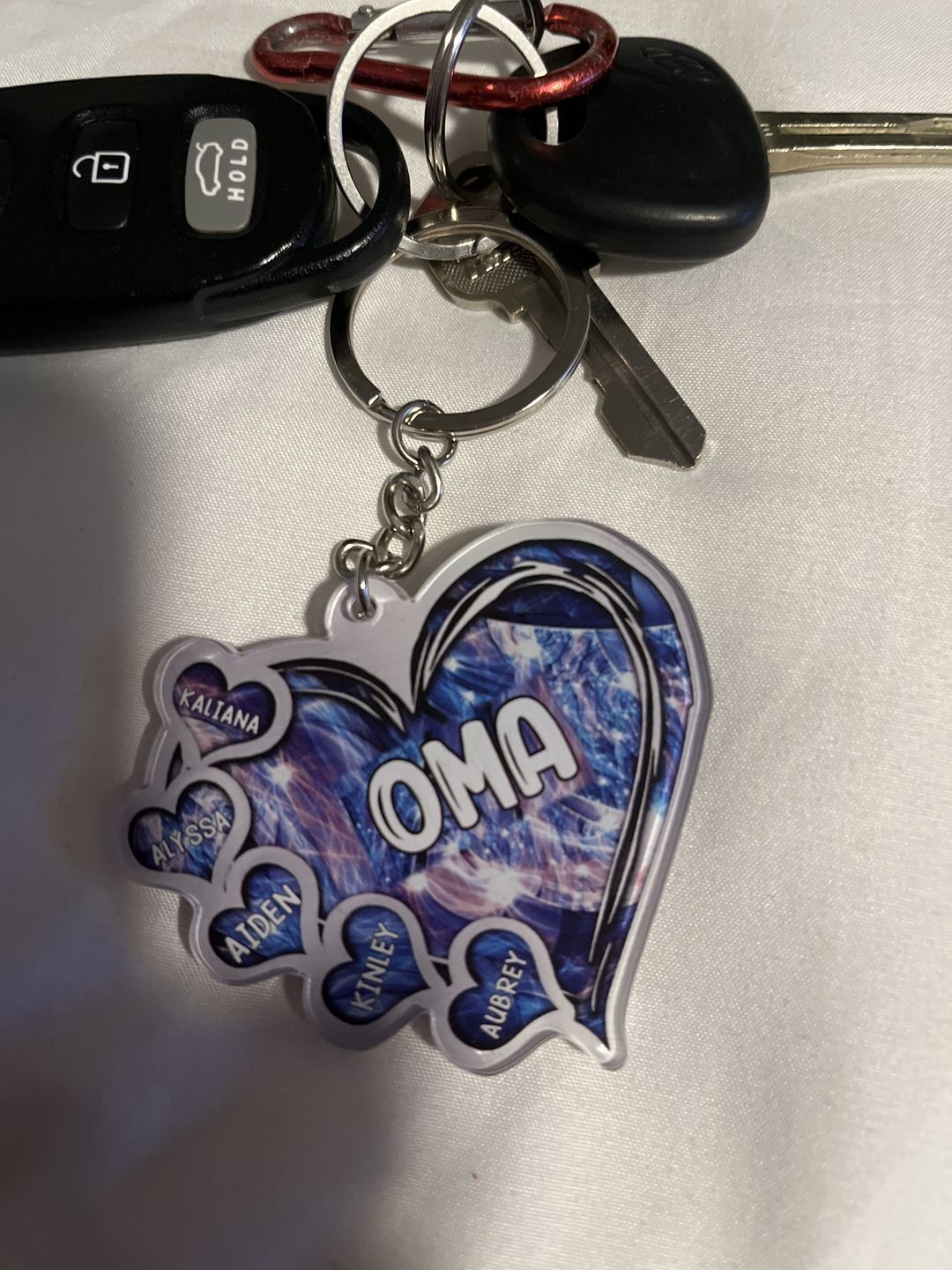 Customer photo review of Grandma- Mom Heart Kids, Multi Colors Personalized Acrylic Keychain