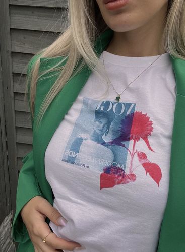 Customer photo review of 'Vogue' baby tee