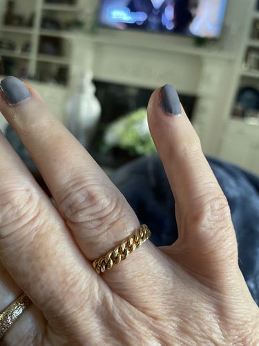 Customer photo review of chunky chain ring