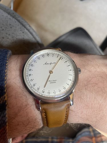 Customer photo review of First Season Silver White with Lt Brown Leather