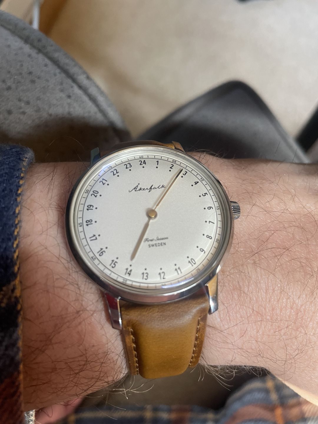 Customer photo review of First Season Silver White with Lt Brown Leather