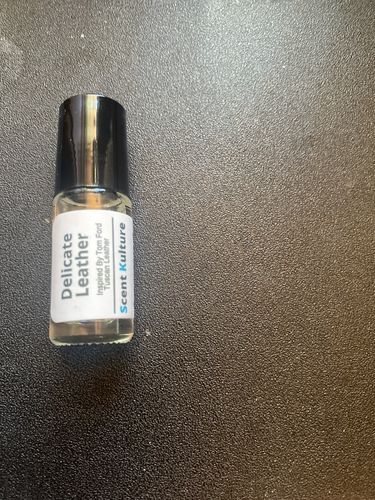 Customer photo review of Delicate Leather - (M)