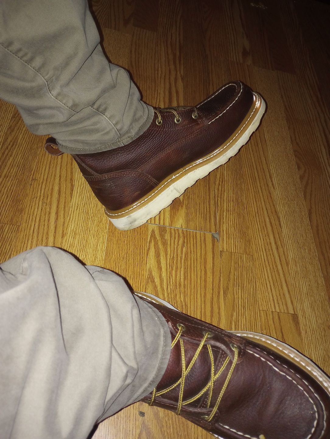 Customer photo review of Irish Setter by Red Wing Men's Ashby Soft Toe 6-inch Lace-Up Boots 83605