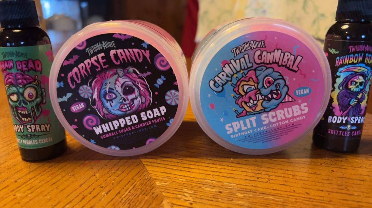 Customer photo review of Carnival Cannibal Split Scrub (Birthday Cake & Cotton Candy)