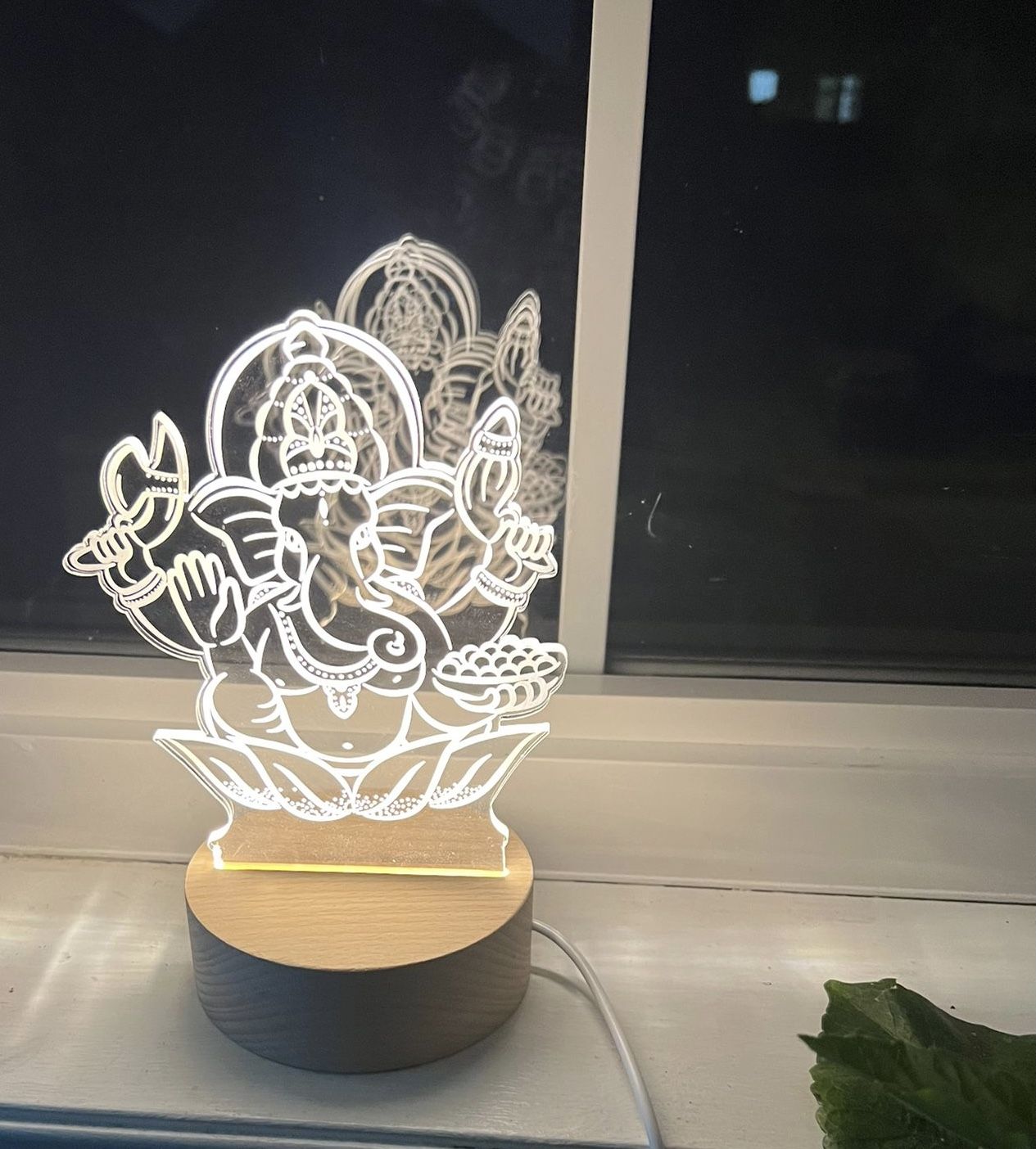 Customer photo review of Ganesh Ji Lamp