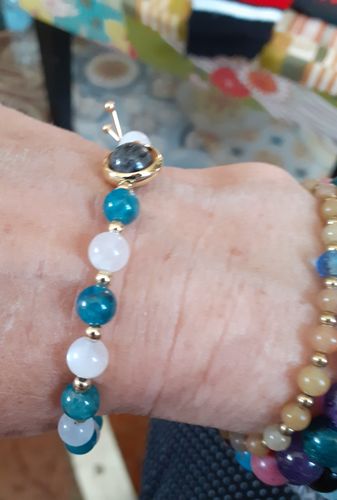 Customer photo review of Bracelet Détoxifiant Apatite et Pierre de Lune | Or fin