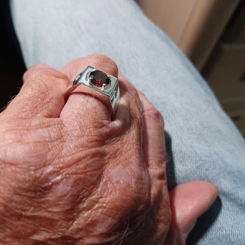 Customer photo review of Men's Classic Solitaire Ring 8MM Round Gemstone and Diamonds