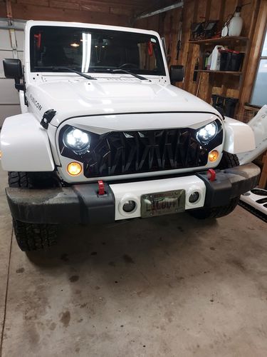 Customer photo review of Shark Grille - Black & White for 07-18 Wrangler JK/ JKU