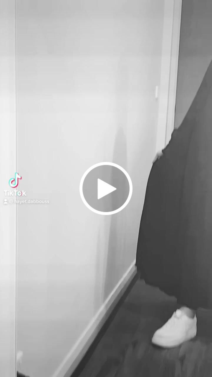 Customer video review of Maxi Jilbab