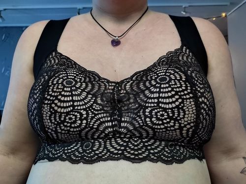 Customer photo review of Pitsiset kaarituettomat rintaliivit (isoja kokoja!)（Tämä tuote on ennakkomyyntituote）