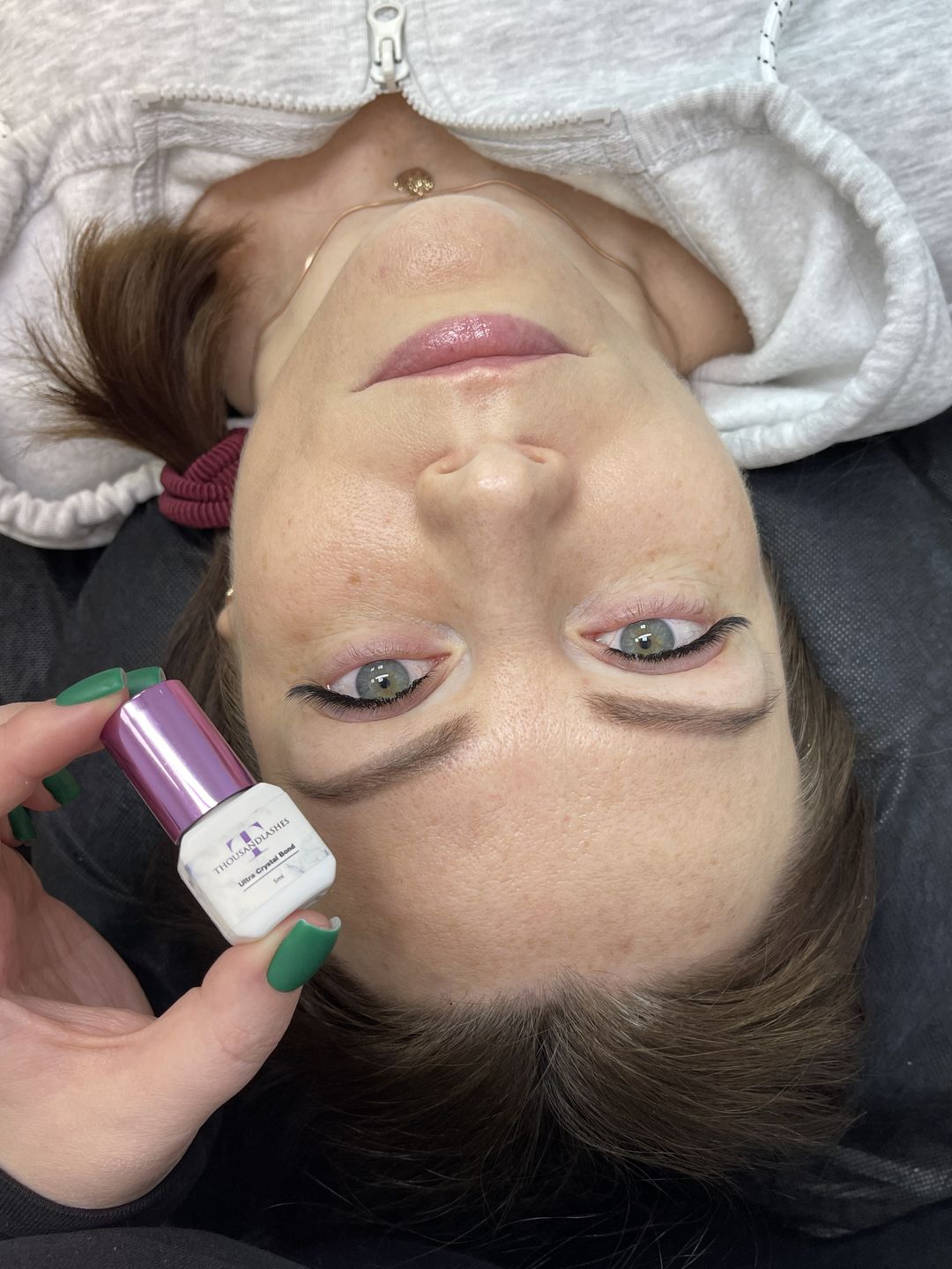 Customer photo review of EYELASH EXTENSION GLUE: THOUSANDLASHES’ ULTRA CRYSTAL BOND