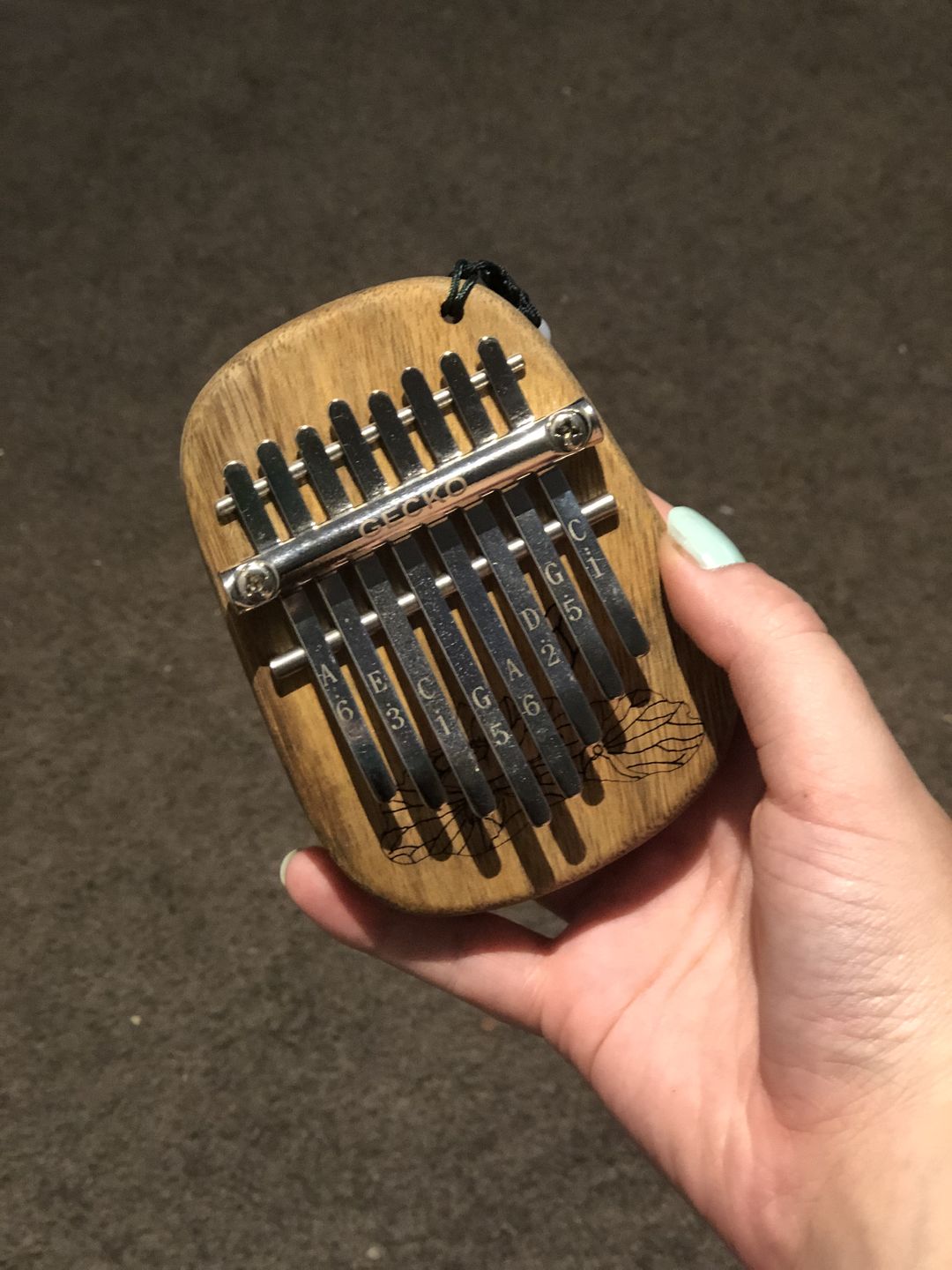 Customer photo review of Kalimba GECKO 8 Key Pentatonic Camphor/Mahogany